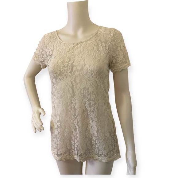 Ivory Lace Top - Picture 5 of 6